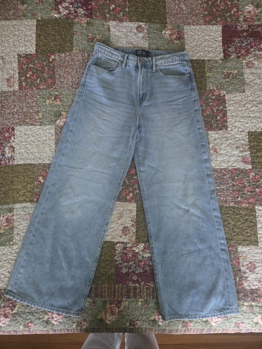GAP Light Blue Wide Leg High-Rise Jeans, Size 8, Classic, Capsule, Soft Denim